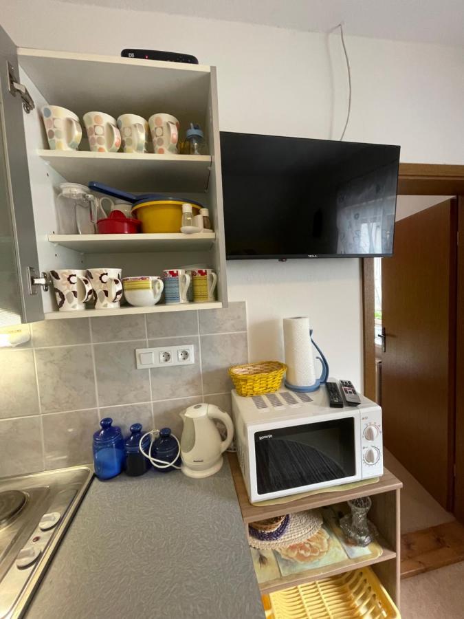 בוהין Apartments And Rooms Razen מראה חיצוני תמונה